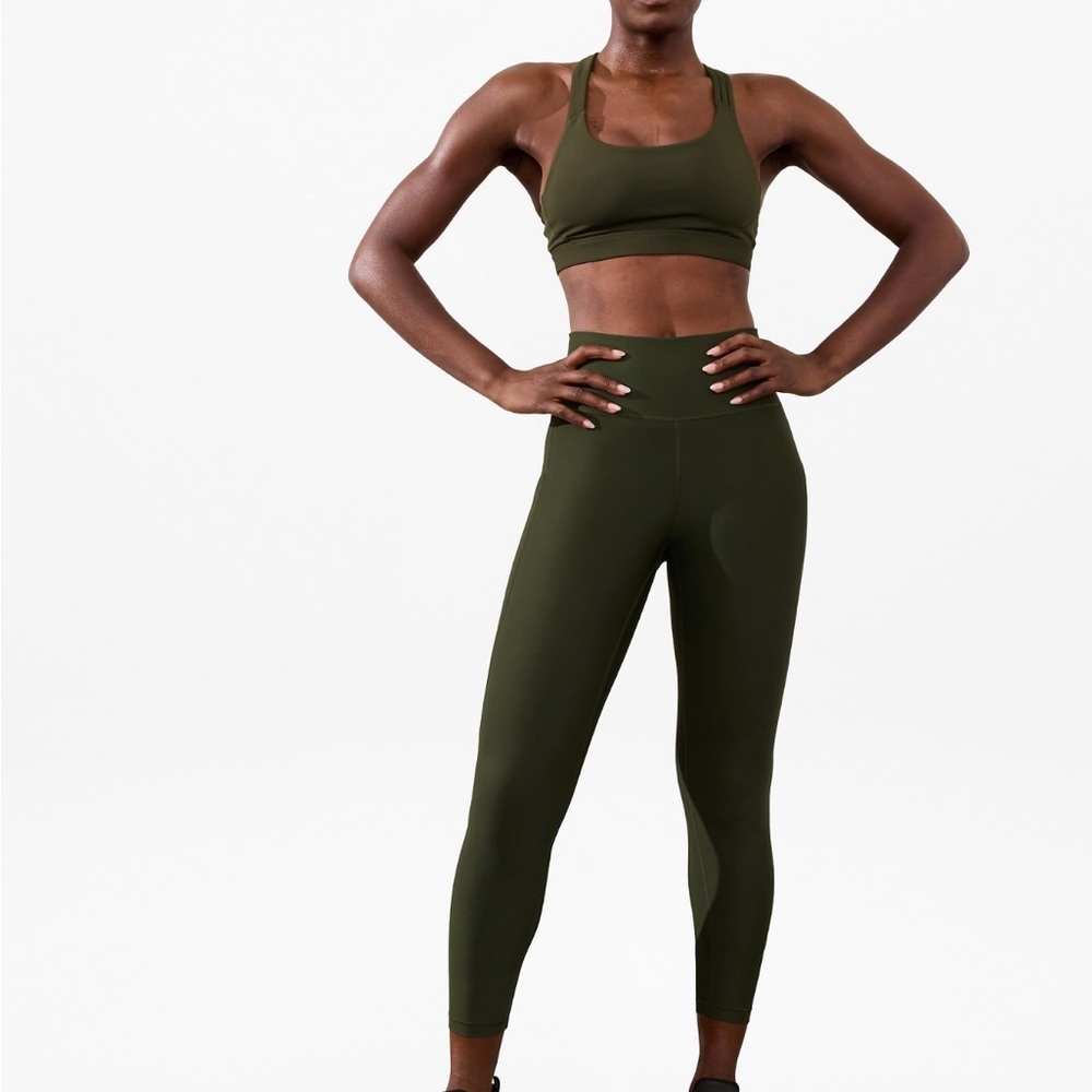 Athleta Forest Green Leggings with pockets